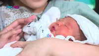 Baby R juga disebut punya wajah yang mirip dengan kakaknya, Rafathar. Foto: YouTube RANS Entertainment