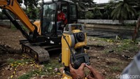 Kepala Seksi Pengendalian Banjir Dinas Sumber Daya Air DKI Jakarta, Ericson Indra Pulungan mengatakan, polder adalah suatu sistem untuk menampung air yang datang dari hulu dan akan membagi air ke beberapa sungai atau kali. Sehingga dapat mengurangi terjadinya banjir pada suatu wilayah.  
