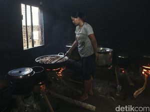 Berasa Pulang Kampung, Makan Disini Ambil Sendiri di Dapur