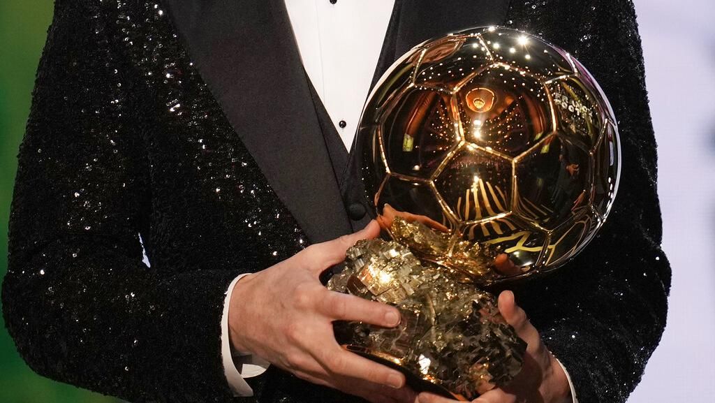 Messi Vs Lewandowski dan Ballon dor 2020 yang Gaib