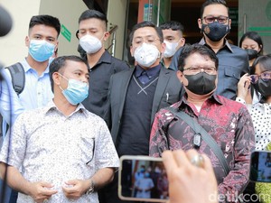 Sidang Hak Asuh Gala Sky Lanjut Tahun Depan