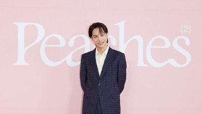 Penampilan Keren Kai EXO saat Jumpa Pers Peaches