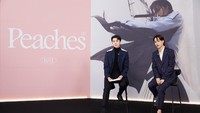 Tak sendirian, ia ditemani Sehun sebagai MC. Foto: (Dok. SM Entertainment)