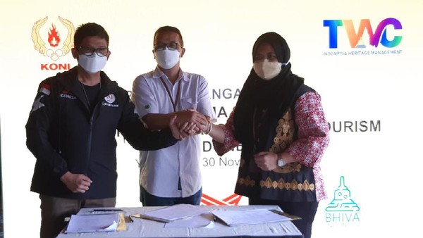 Lembaga Pengelola Dana dan Usaha Keolahragaan (LPDUK) Kemenpora menandatangani Nota Kesepahaman (MoU) Kerjasama Sinergi Pengembangan Sport Tourisme di Indonesia dengan PT Bhiva Visatanda Indonesia dan PT Metadata Integra Nusantara atau SPORTBOC. Penandatanganan MoU dilakukan di Ramayana Ballet Prambanan, Yogyakarta. Lembaga Pengelola Dana dan Usaha Keolahragaan (LPDUK) Kemenpora menandatangani Nota Kesepahaman (MoU) Kerjasama Sinergi Pengembangan Sport Tourisme di Indonesia dengan PT Bhiva Visatanda Indonesia dan PT Metadata Integra Nusantara atau SPORTBOC. Penandatanganan MoU dilakukan di Ramayana Ballet Prambanan, Yogyakarta.