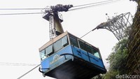 Kereta gantung ini merupakan alat transportasi bagi karyawan PT Freeport Indonesia untuk menuju ke kawasan Grasberg.