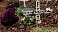Misa Arwah ini berlangsung dengan penuh khidmad.