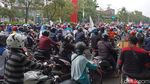Penampakan Konvoi Demo Buruh di Surabaya Bikin Macet