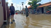 Permukiman Di Pesisir Brebes Terendam Banjir Rob