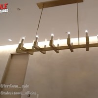 “Rumah nggak ada ruang tamu karena biasanya yang ke sini orang-orang yang sudah kenal banget,” tutur Maia. : Tangkapan layar YouTube/Sule Channel