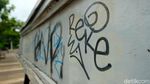 Tak Terawat, Tugu Peti Mati COVID-19 di Kemang Jadi Korban Vandalisme
