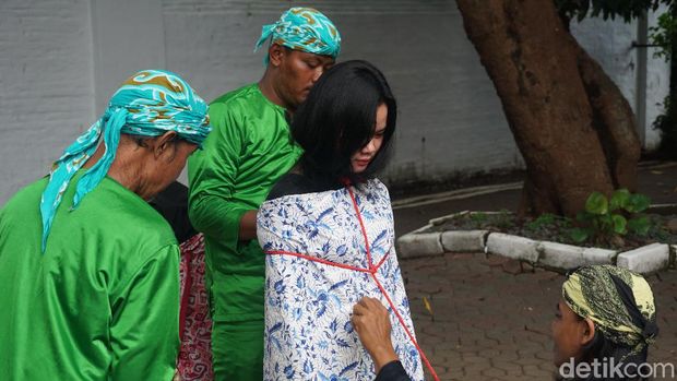 Tari Sintren Cirebon