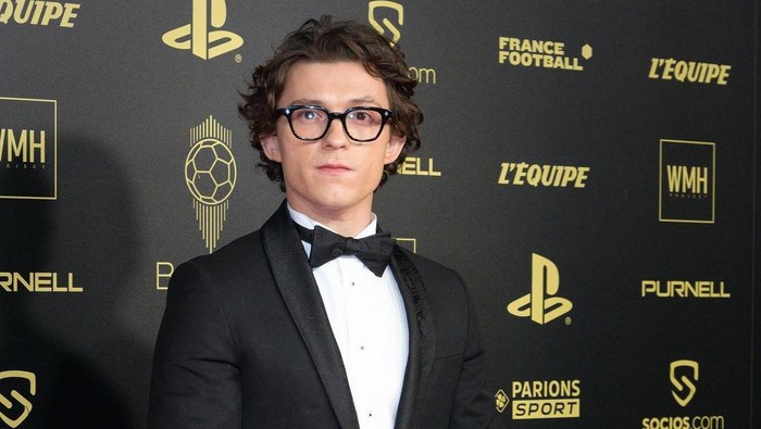 Tom Holland dan Zendaya menghadiri Ballon DOr Awards di Paris, Perancis, Senin (29/11/2021) waktu setempat.