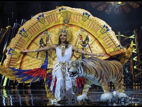 Annisa Febby, desainer kostum nasional unik untuk finalis kontes kecantikan