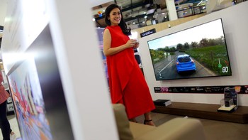 Ini semakin melengkapi superioritasnya dalam memberi pengalaman gaming lebih mendalam pada TV. Disamping itu, TV OLED C1 pun didesain dengan pula memiliki fitur Game Optimizer. Berbentuk dashboard bagi seluruh pengaturan TV terkait gaming, hal ini memudahkan pengguna mengoptimalkan berbagai pengaturan sesuai kebutuhan gaming-nya. 