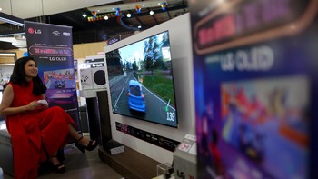 Mulai dari ketersediaan pengaturan untuk berbagai genre yaitu Standard, FPS, RPG atau RTS, hingga memberikan informasi pengaturan lain. Termasuk didalamnya yaitu tingkat latensi, variable refresh rate (VRR) atau pun mengaktifkan Black Stabilizer sebagai fitur LG yang mampu mengoptimalkan detail pada warna hitam untuk pengalaman lebih dramatis.