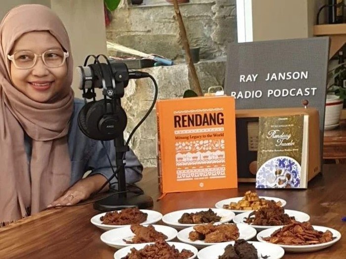 Bangga! Buku Tentang Rendang Jadi Best of the Best di Gourmand Awards Bangga! Buku Tentang Rendang Jadi Best of the Best di Gourmand Awards