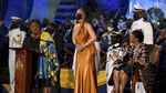 Potret Rihanna yang Jadi Pahlawan Nasional Republik Barbados