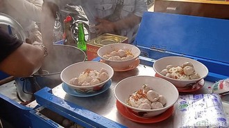 7 Bakso Bening di Bogor yang Gurih Segarnya Bikin Nagih 7 Bakso Bening di Bogor yang Gurih Segarnya Bikin Nagih