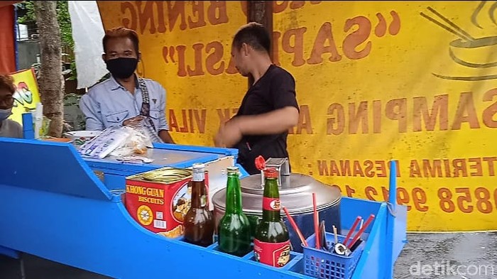 Baso Bening Villa Duta Baso Bening Villa Duta: Kenikmatan Bakso Yamin Tanpa Kuah yang Jadi Favorit YouTuber