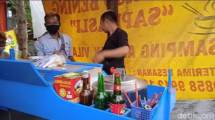 Baso Bening Villa Duta: Kenikmatan Bakso Yamin Tanpa Kuah yang Jadi Favorit YouTuber