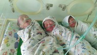 Paru-paru Belum Sempurna, Bayi Kembar 3 di Ponorogo Butuh Perawatan Intensif