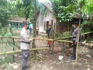 Calon Kades di Jember Blokir Jalan Dusun Gegara Kalah di Pilkades