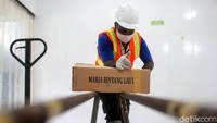 detikcom bersama MIND ID mengadakan program Jelajah Tambang berisi ekspedisi ke daerah pertambangan Indonesia. Detikcom menyambangi kota-kota industri tambang di Indonesia untuk memotret secara lengkap bagaimana kehidupan masyarakat dan daerah penghasil mineral serta bagaimana pengolahannya. Untuk mengetahui informasi lebih lengkap, ikuti terus beritanya di detik.com/jelajahtambang.