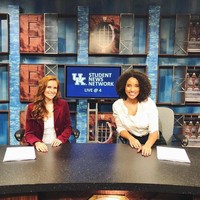 Ia lulus dari Universitas Kentucky dari jurusan jurnalisme penyiaran karena itu ia memilih menjadi reporter berita. Elle Smith bekerja untuk WHAS-TV yang sering ditugaskan untuk meliput wilayah Indiana Selatan. Foto: Instagram elle_to_the_no