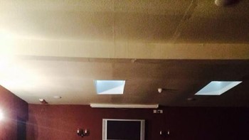 Katanya ini bioskop tapi kok layarnya kecil banget. Foto: Boredpanda