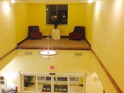 Potret Desain Hotel yang Aneh, Arsiteknya Siapa Sih?