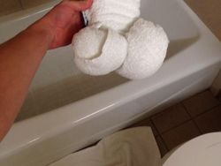 Potret Desain Hotel yang Aneh, Arsiteknya Siapa Sih?