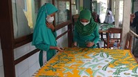 Para siswa yang tergabung dalam komunitas pembatik cilik itu mendapatkan pelatihan langsung sebagai kontribusi sosial berkelanjutan PT. Astra International Tbk melalui Yayasan Pendidikan Astra–Michael D. Ruslim (YPA-MDR) di Gunungkidul, Yogyakarta.
