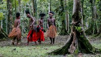 detikcom bersama MIND ID mengadakan program Jelajah Tambang berisi ekspedisi ke daerah pertambangan Indonesia. Detikcom menyambangi kota-kota industri tambang di Indonesia untuk memotret secara lengkap bagaimana kehidupan masyarakat dan daerah penghasil mineral serta bagaimana pengolahannya. Untuk mengetahui informasi lebih lengkap, ikuti terus beritanya di detik.com/jelajahtambang.