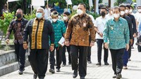 Menurut Firli, setiap program nasional tak akan mudah berjalan jika stabilitas politik dan keamanan tidak terjamin. Dia berharap kepala daerah dapat membangun sinergisitas dengan DPRD, khususnya pada sektor investasi. 