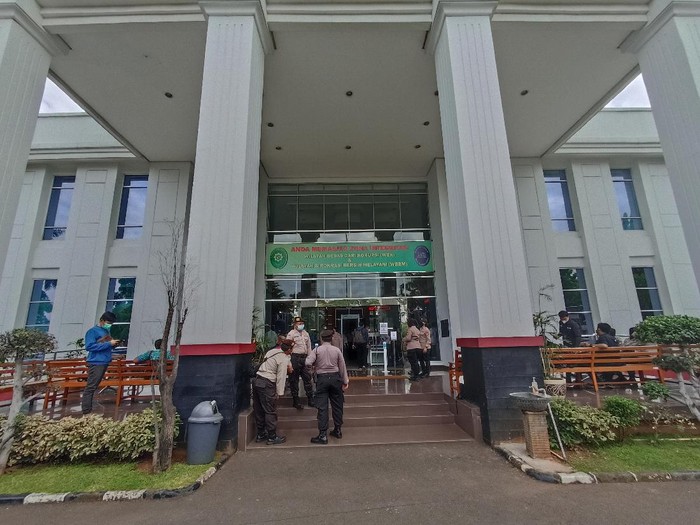 Pengamanan sidang Munarman di PN Jaktim