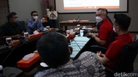 Kerja sama ini untuk memberikan solusi dalam layanan kurir, logistik dan sistem pembayaran. 