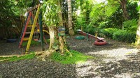 Ada arena bermain anak hingga kolam renang juga. Cocok nih untuk traveler yang datang besama keluarga. (Elmy Tasya Khairally/detikcom)