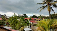 Teras Cibulakan berlokasi di Desa Randobawa Girang, Mandirancan, Kabupaten Kuningan, Jawa Barat. Destinasi ini hanya berjarak 45 menit dari pusat Kota Kuningan. (Bima Bagaskara/detikTravel)