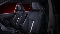 Toyota Corolla Cross GR Sport ini menjadi tipe tertinggi di Thailand. Harganya mencapai 1.240.000 baht atau setara dengan Rp 527 jutaan. Foto: Dok. Toyota Thailand