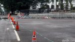 Usai Dikepung Buruh, Kawat Berduri Masih Hiasi Gedung Sate Pagi Ini