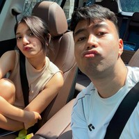 Masih sering bersama dan saling mendukung, keduanya pun akhirnya berpacaran lagi. Foto: dok. Channel YouTube Vidi Aldiano