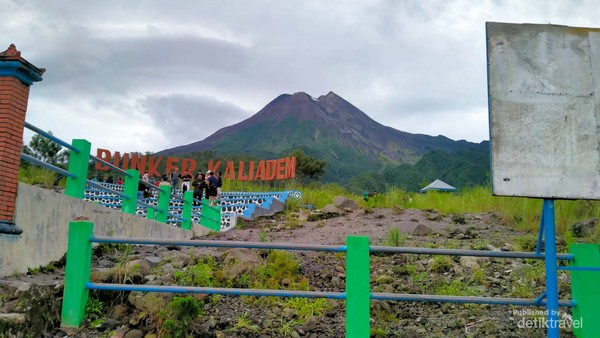 Foto: Naik Jeep Kelilingi Wisata Gunung Merapi