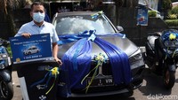 Deden menambahkan, karena dirinya tidak memilki mobil, mobil tersebut bakal digunakan untuk jalan-jalan bersama keluarga.
