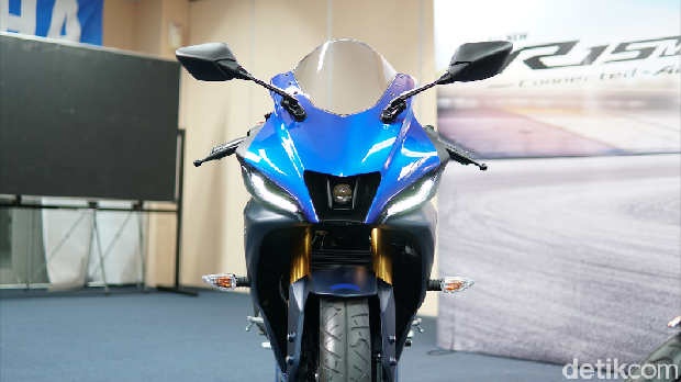 Yamaha All New R15 Connected