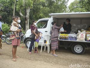 Bazar Sembako Sasar Pelosok Kupang