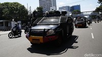 Kendaraan taktis (rantis) juga dikerahkan dalam patroli di kawasan Monas.