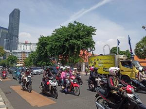Prakiraan Cuaca Hari Ini, Surabaya Cerah Berawan hingga Hujan Ringan