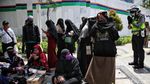 Gaya Persuasif Polri Bubarkan Massa Reuni 212