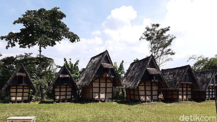 Kampung Budaya Sindang Barang