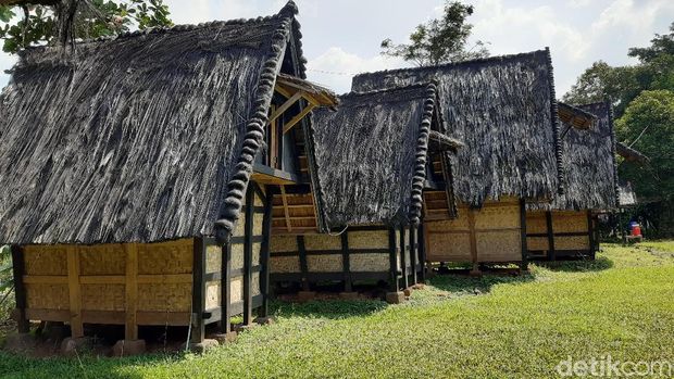 Kampung Budaya Sindang Barang